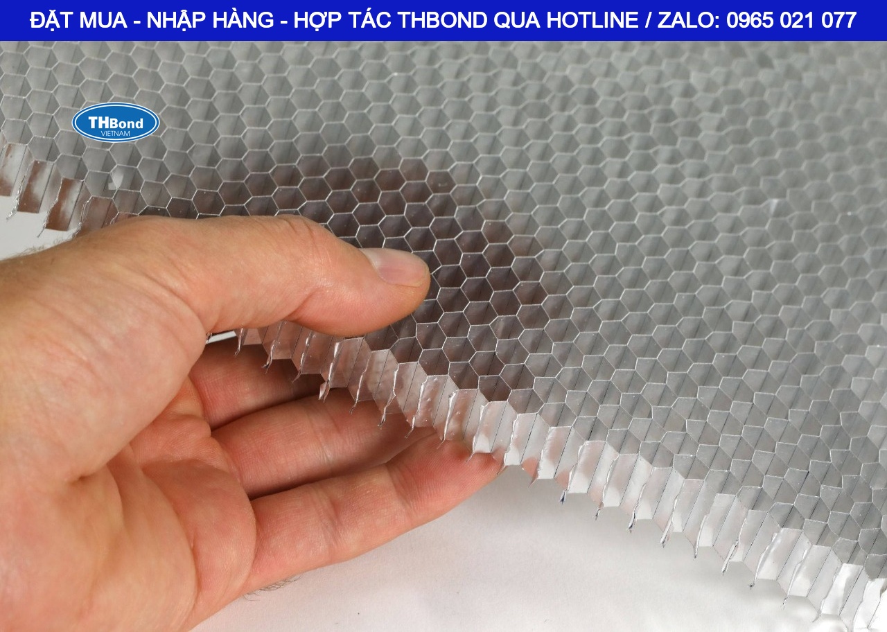 Lõi nhôm tổ ong THBond có thể liên kết với thép, nhôm, inox, HPL, Laminate và nhiều vật liệu khác để tạo thành kết cấu sandwich hoàn chỉnh - thbond-com