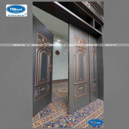 Bộ cửa 4 cánh với Huỳnh vân 5D Khải Hoàn. Doanh Nghiệp Đặt hàng Phôi huỳnh mời liên hệ theo số điện thoại Hotline hoặc Zalo THBond tại 0965 021 077