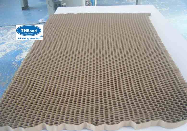Giá giấy tổ ong làm cửa hiện nay được THBond cung cấp với mức giá tối ưu trên thị trường - thbond-com