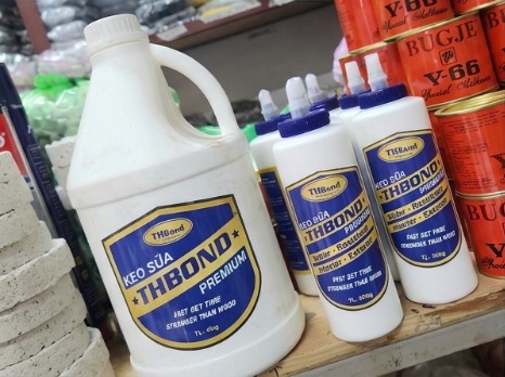 Ứng dụng keo sữa PVA trong dán Veneer, Laminate và PVC lên cốt gỗ - thbond-com
