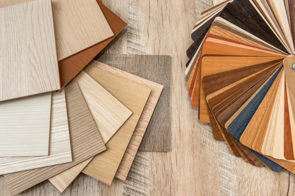 Đảm bảo bề mặt sạch và độ phẳng tốt giúp chất lượng mối dán Veneer đạt hiệu quả cao hơn