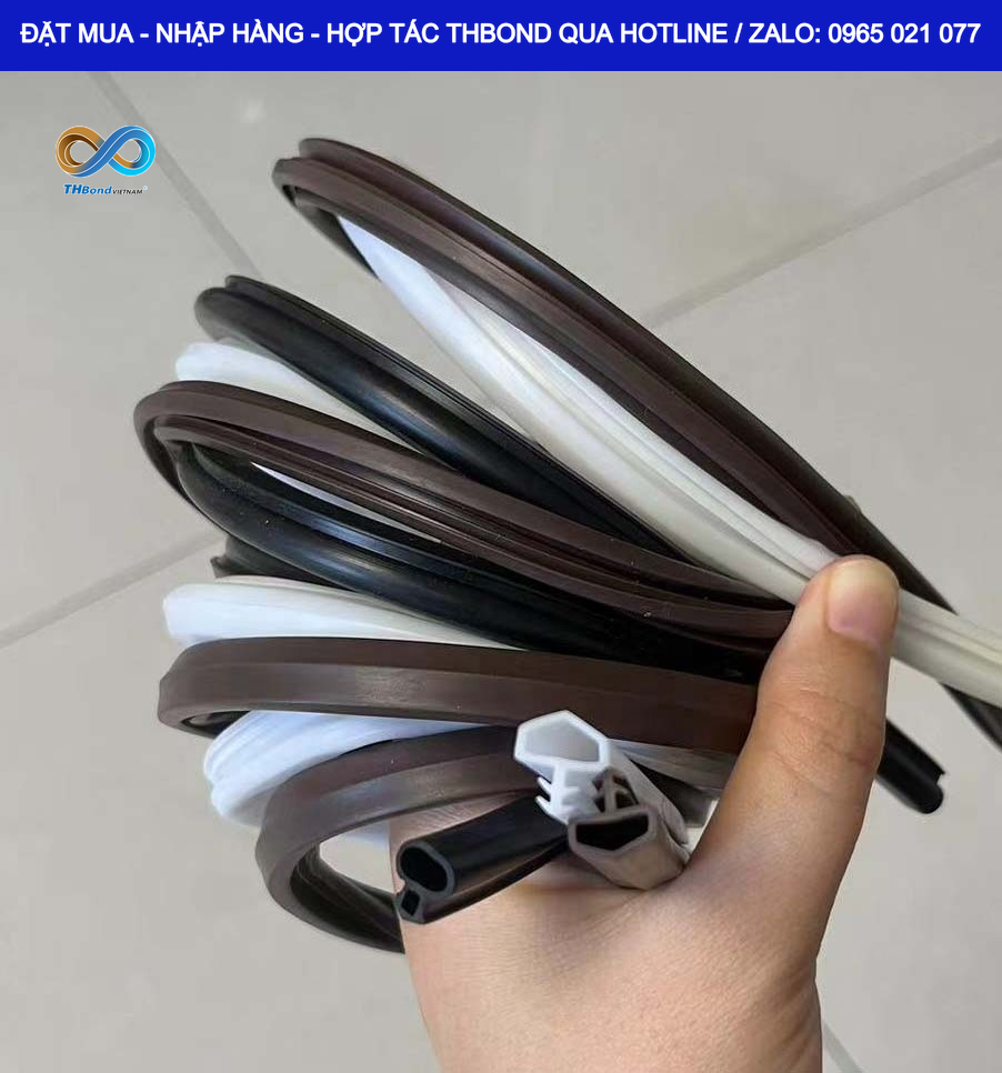 Ron cao su với chân cài lên khe cửa - thbond-com