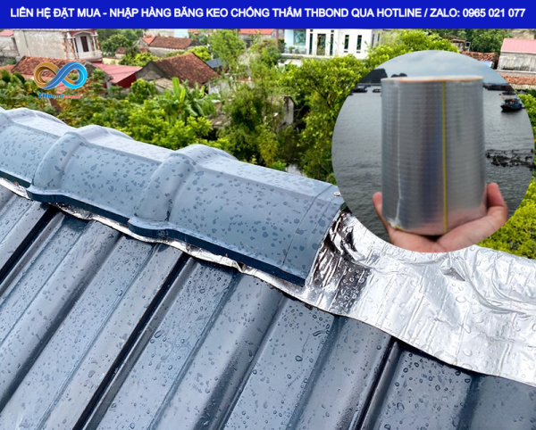 Dán sống mái ngói bằng băng keo THBond giúp tạo lớp bịt kín tại đường đỉnh mái, phù hợp cho các hạng mục cần thi công chống thấm nhanh, nhưng hiệu quả bền bỉ lâu dài