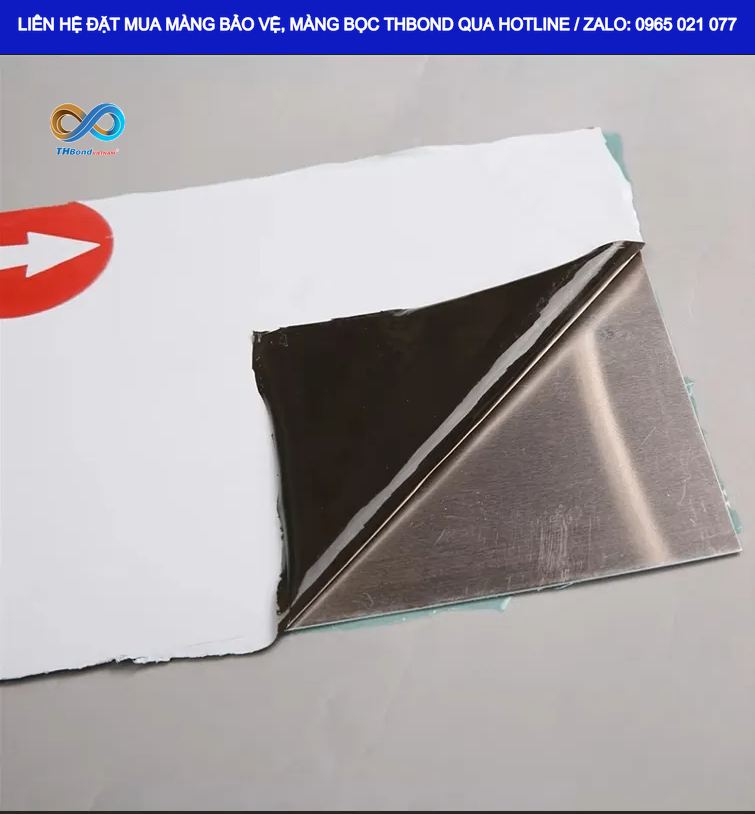 Bảo vệ phôi trước khi vận chuyển giúp hạn chế những va quệt không mong muốn trên bề mặt inox hoàn thiện.