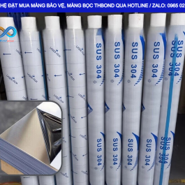 Màng PE in logo hoặc ký hiệu giúp doanh nghiệp kết hợp bảo vệ bề mặt với nhận diện sản phẩm.