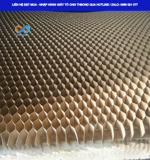 Giấy tổ ong thanh THBond có nhiều độ dày, qua đó giúp hình thành chiều dày cho cánh cửa, vách panel hoặc cấu kiện khác