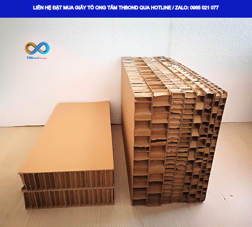 Cấu trúc lõi tổ ong giúp nhà sản xuất mở rộng phương án thiết kế vật liệu dạng tấm từ giấy tổ ong THBond nhờ có khả năng chịu tải tốt