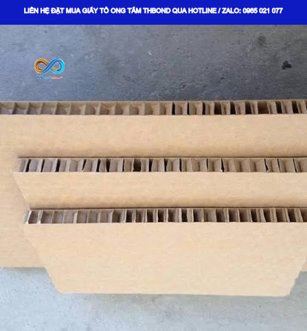 Cần giấy tổ ong làm vật liệu chèn lót và phân cách hàng hóa, làm cửa, vách panel? Liên hệ Hotline THbond 0965 021 077 để nhận báo giá, hỗ trợ chi tiết.