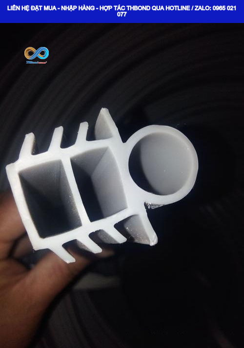 Mẫu gioăng cửa GTH309 của THBond có thể lựa chọn bổ sung chất chống cháy theo yêu cầu của xưởng/doanh nghiệp