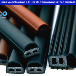 Biên dạng chữ D đặc trưng giúp gioăng cửa chống cháy GTHCC683 của THBond dễ định vị theo kết cấu và rãnh lắp đặt.